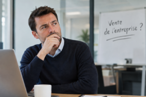 Mon patron vend l&rsquo;entreprise : quels sont mes droits en tant que salarié ?